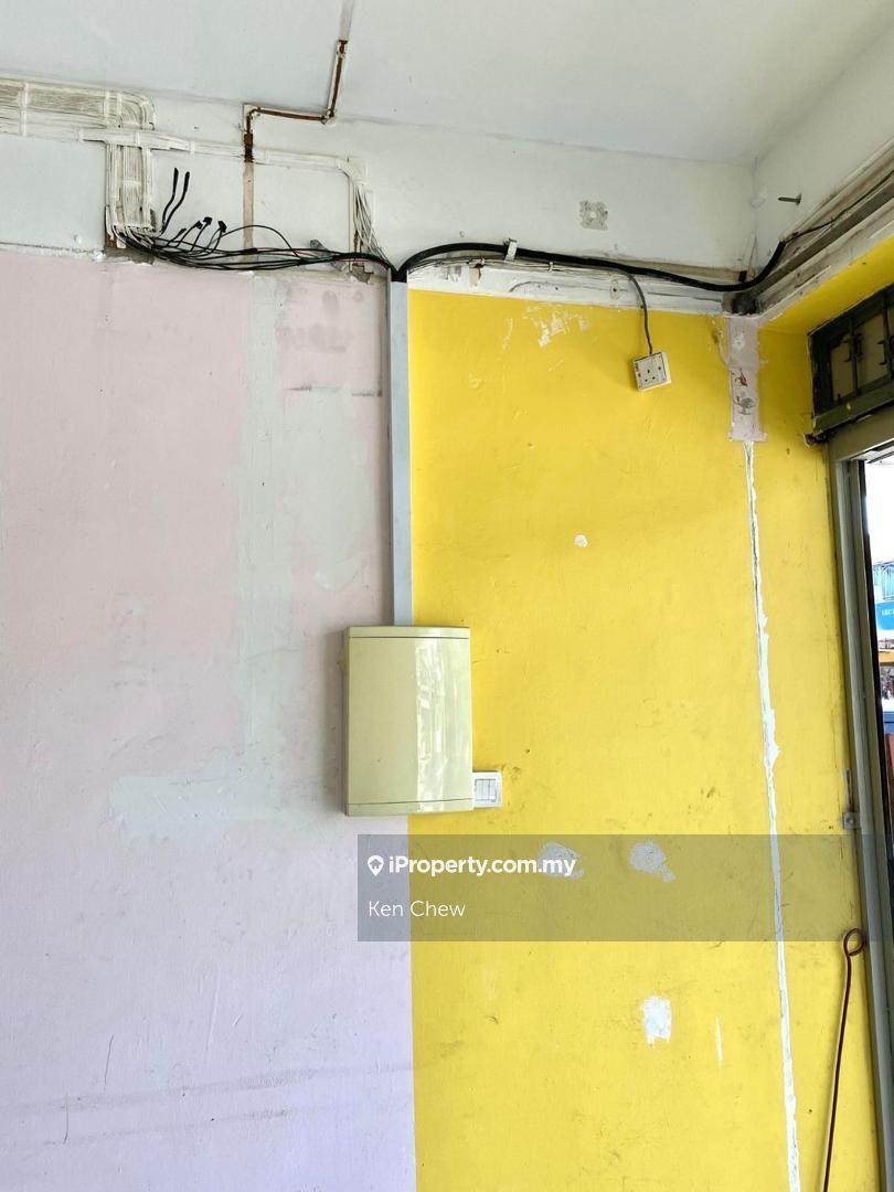 Kedai untuk Disewa di Taman Naga Emas, Salak South oleh Ken Chew - iProperty.com.my