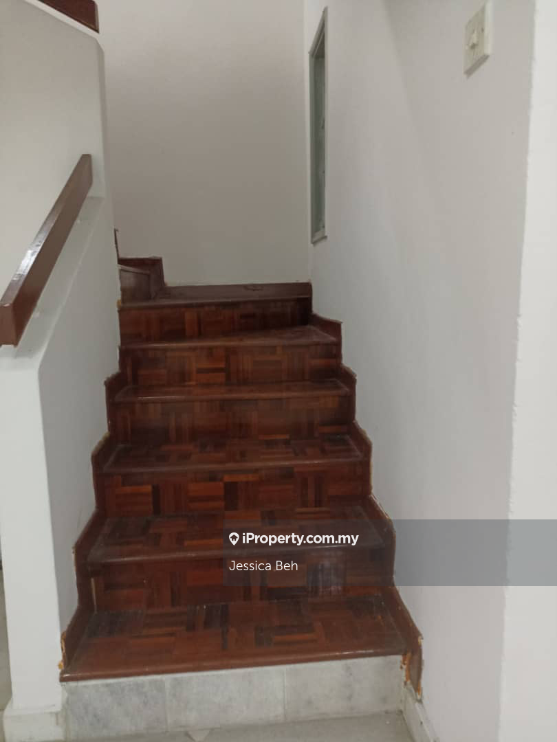 Rumah Berangkai 2 Tingkat untuk Dijual di m43ll, Subang Jaya oleh Jessica Beh - iProperty.com.my