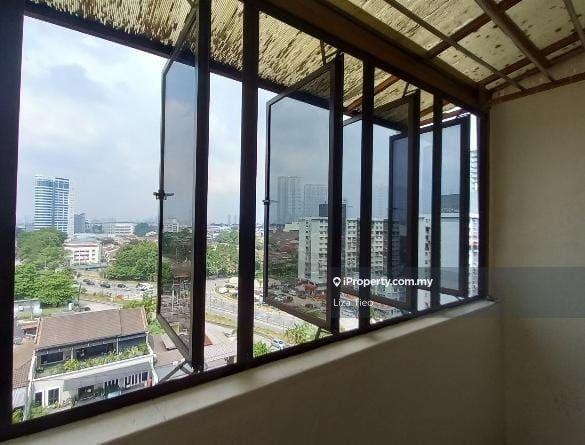 Kondominium untuk Dijual di Taman Desa Pesona oleh Liza Tieo - iProperty.com.my