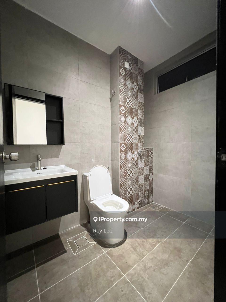 Rumah Berangkai 2 Tingkat untuk Dijual di Horizon Hills, Gelang Patah oleh Rey Lee - iProperty.com.my