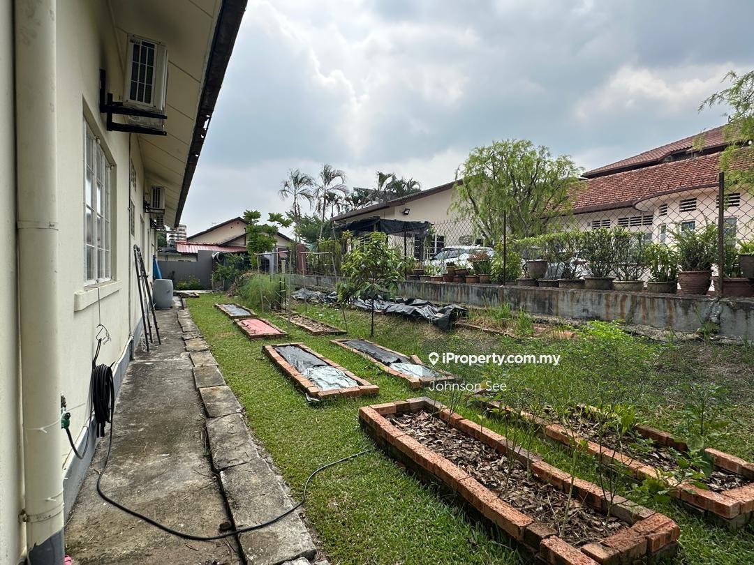 Bungalow House for Sale in Seksyen 5, Jalan Gasing, Bukit Gasing, PJ, Petaling Jaya by Johnson See - iProperty.com.my