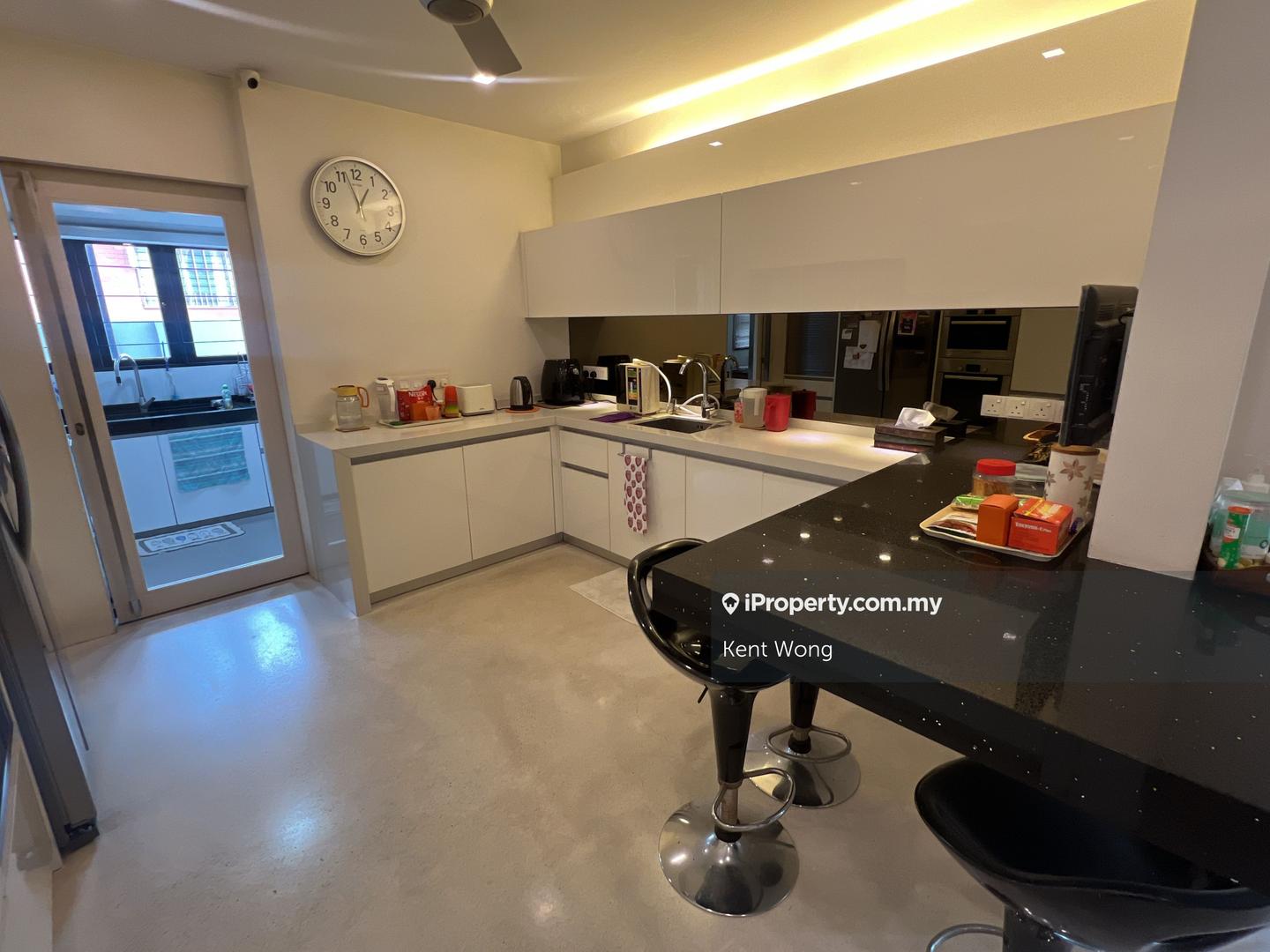 Rumah Berangkai 2 Tingkat untuk Dijual di Damansara Heights, Damansara Heights oleh Kent Wong - iProperty.com.my