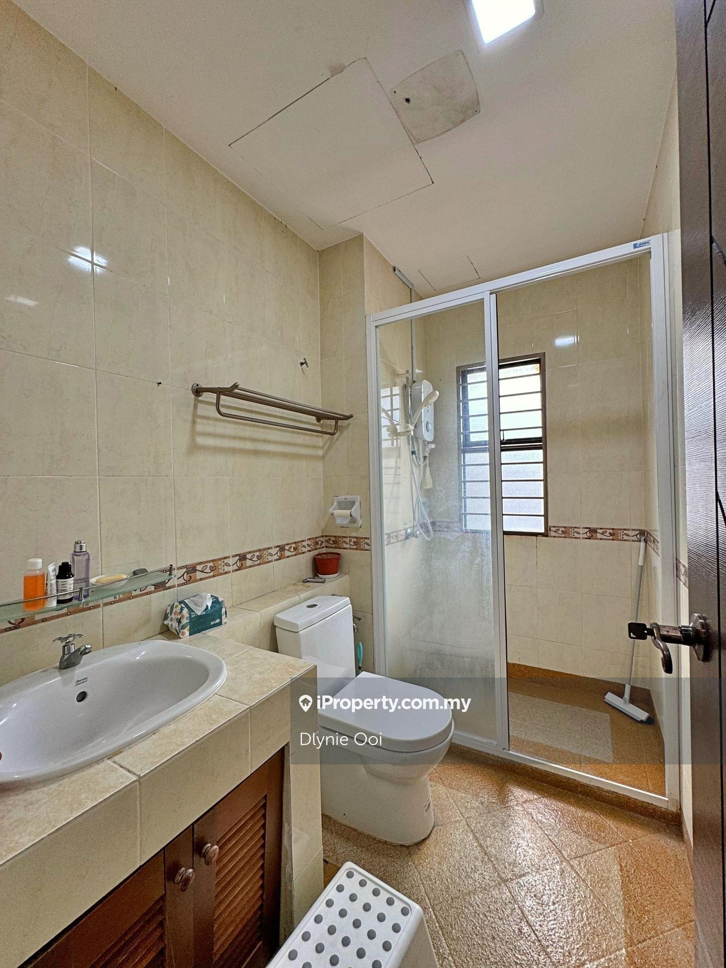 2.5-storey Terraced House for Sale in Jalil Sutera, Bukit Jalil by Dlynie Ooi - iProperty.com.my