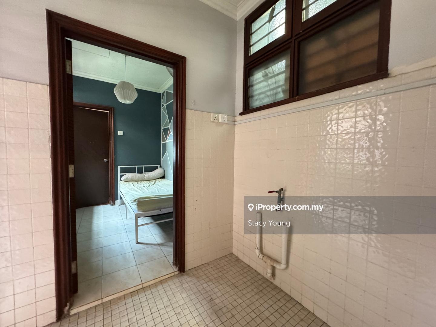 Semi-Detached House for Sale in Taman Beverly Height, Ulu Kelang by Stacy Young - iProperty.com.my