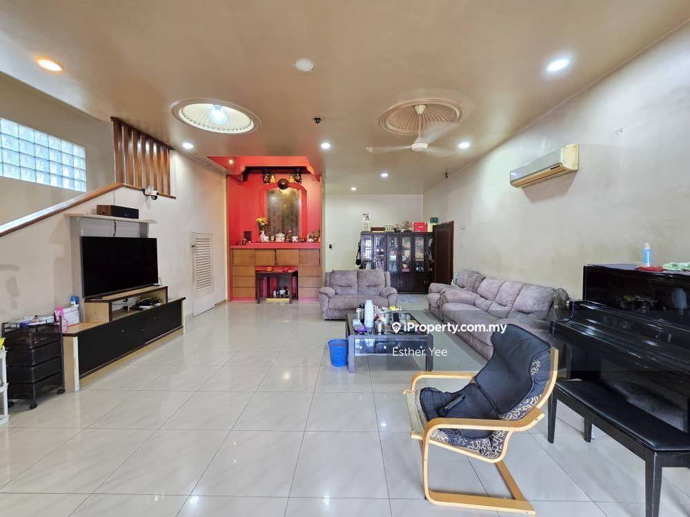 Bungalow House for Sale in Taman Dagang Jaya, Ampang by Esther Yee - iProperty.com.my