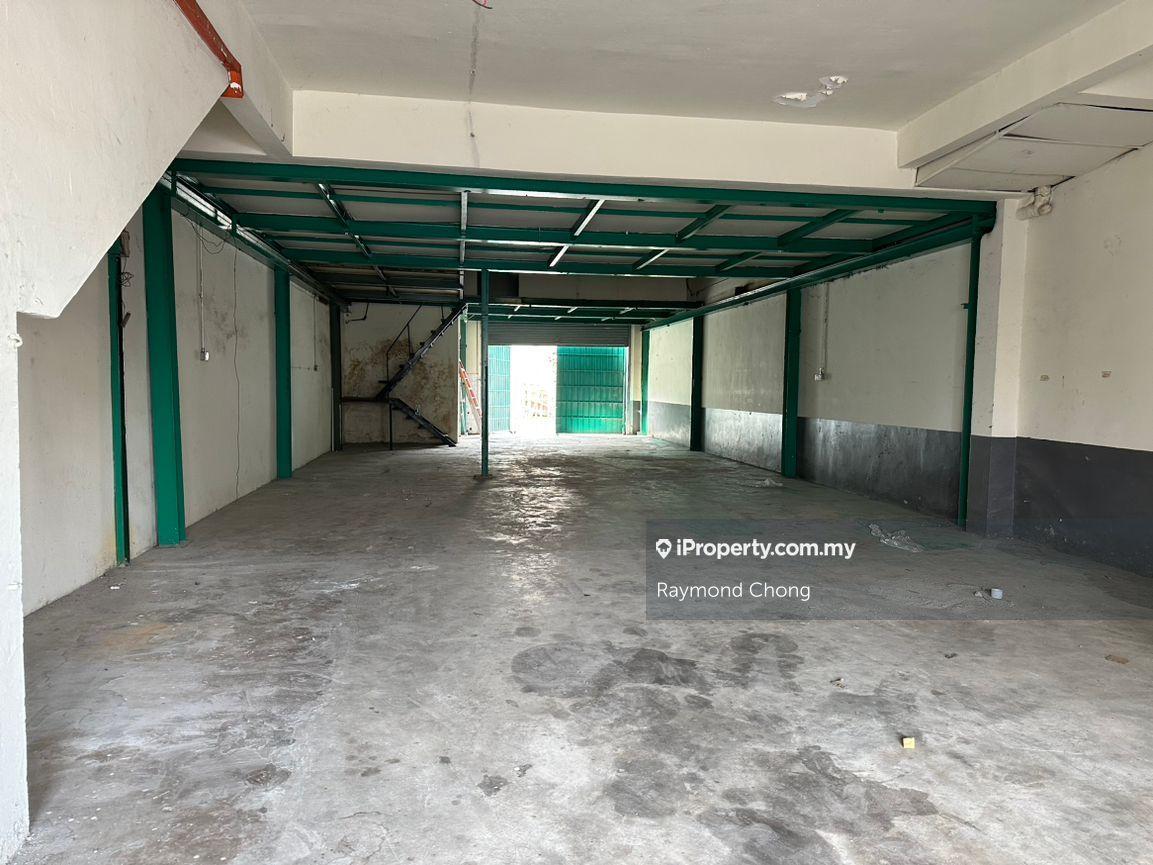 Kilang Teres untuk Dijual di TPP 1, TPP 5, TPP 6, Puchong oleh Raymond Chong - iProperty.com.my