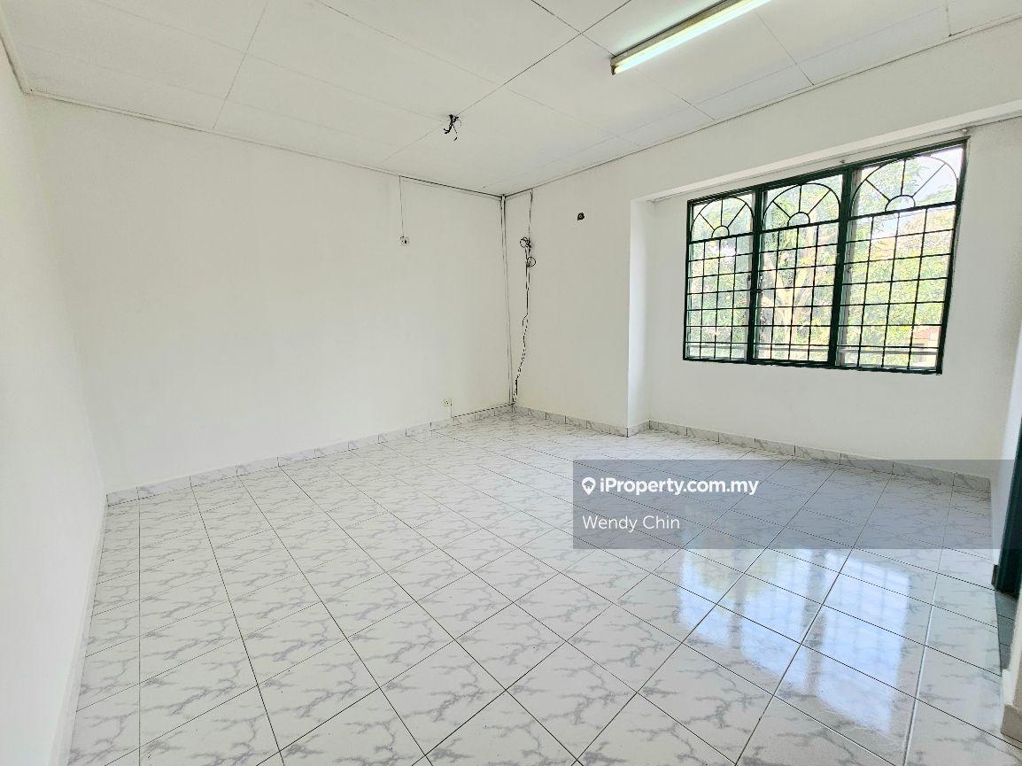 Rumah Berangkai 2 Tingkat untuk Dijual di Taman Putra Prima, Puchong oleh Wendy Chin - iProperty.com.my
