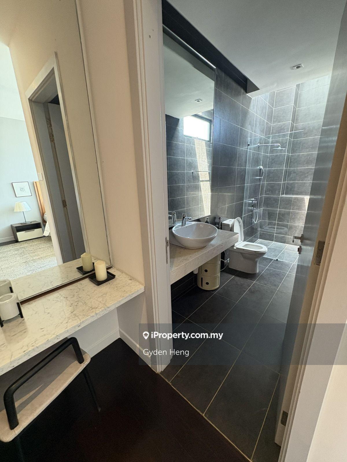 Banglo untuk Dijual di Leisure Farm, Gelang Patah oleh Gyden Heng - iProperty.com.my