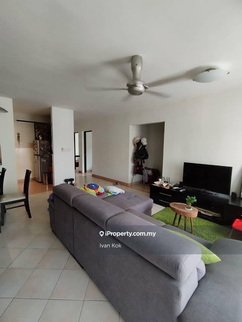 Condominium for Sale in Perdana Exclusive by Ivan Kok - iProperty.com.my