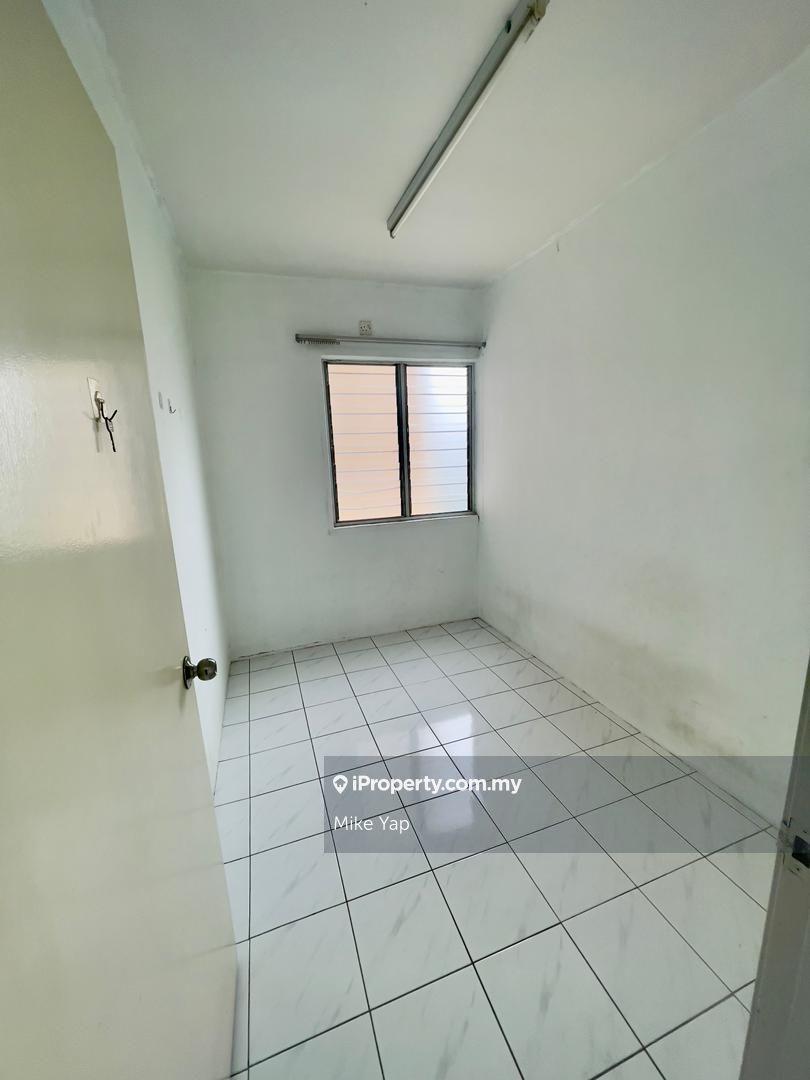 Rumah Pangsa untuk Dijual di PPR Kampung Baru Air Panas oleh Mike Yap - iProperty.com.my