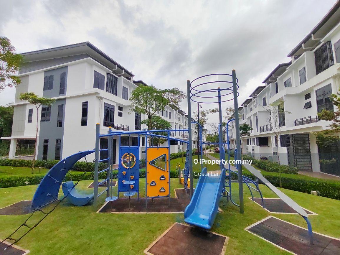 Townhouse for Sale in Kuching, Sarawak by Costa Lai - iProperty.com.my