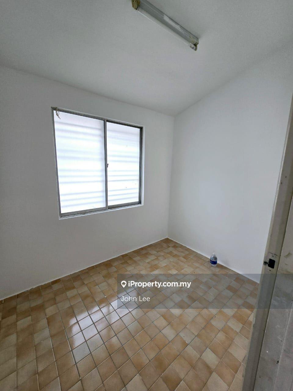 Rumah Berangkai 2 Tingkat untuk Dijual di Taman Putra Prima, Puchong oleh John Lee - iProperty.com.my