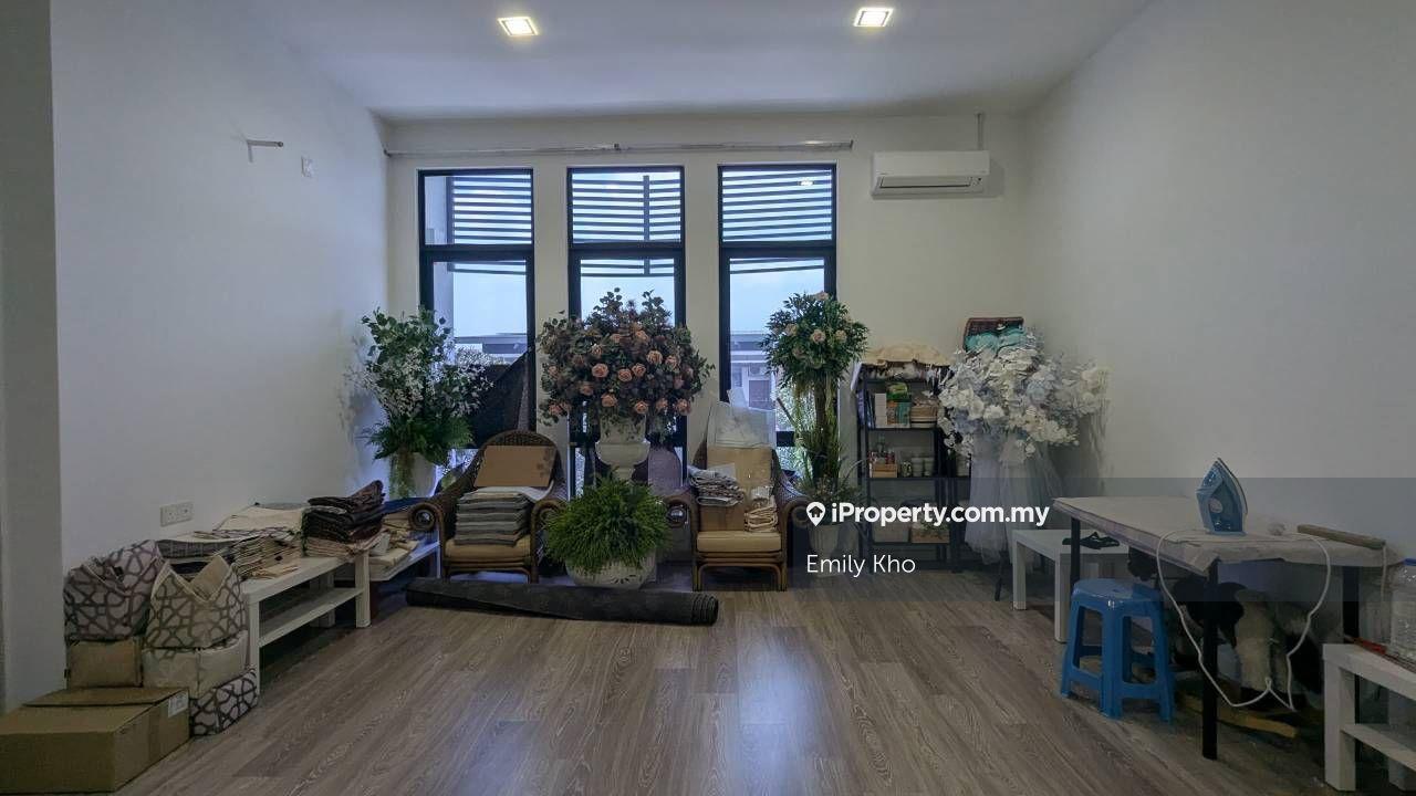 Terraced House for Sale in U12, Taman Cahaya Alam, Shah Alam by Emily Kho - iProperty.com.my