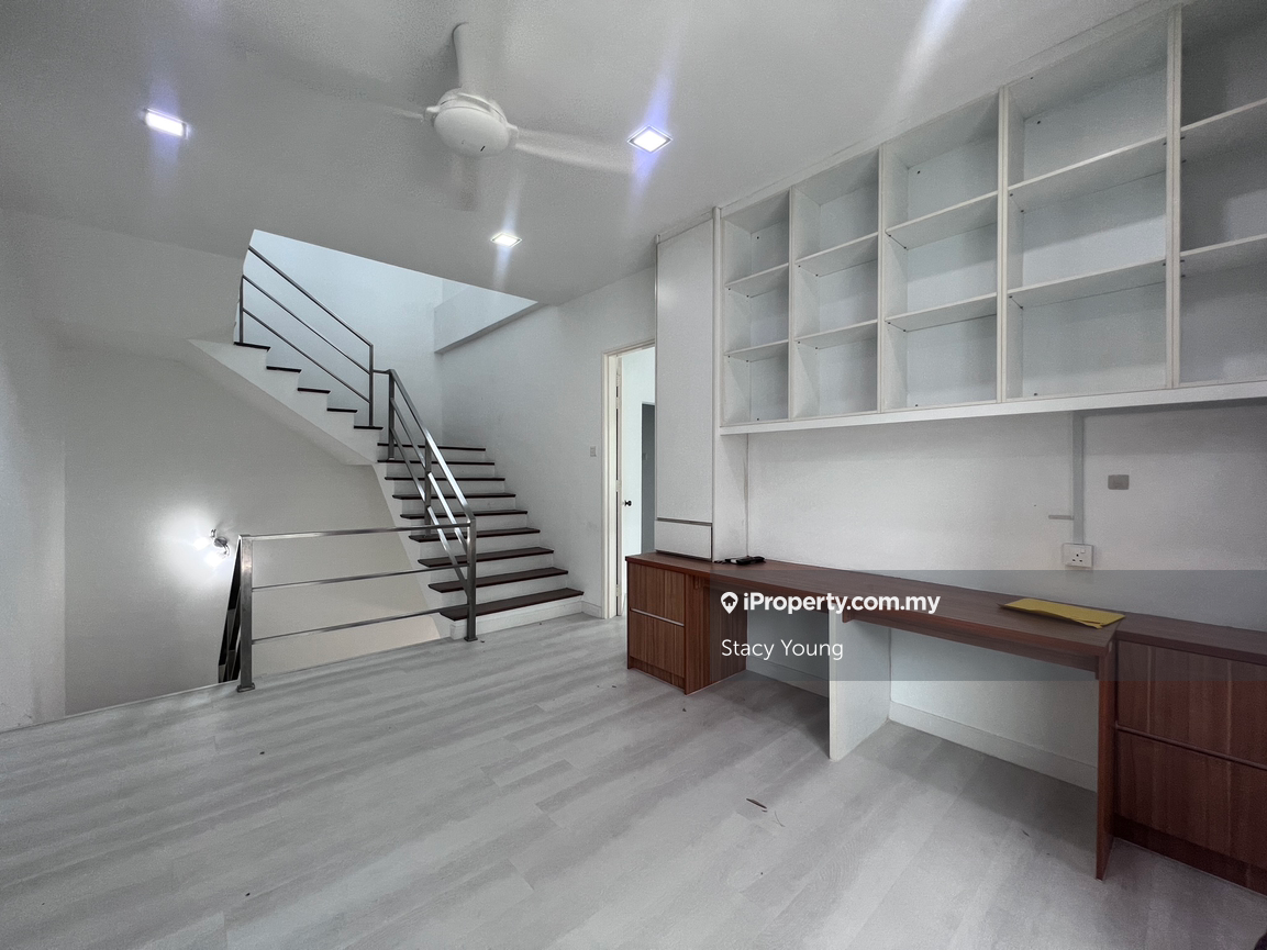 Rumah Berkembar untuk Dijual di Taman Dutamas, Cheras oleh Stacy Young - iProperty.com.my