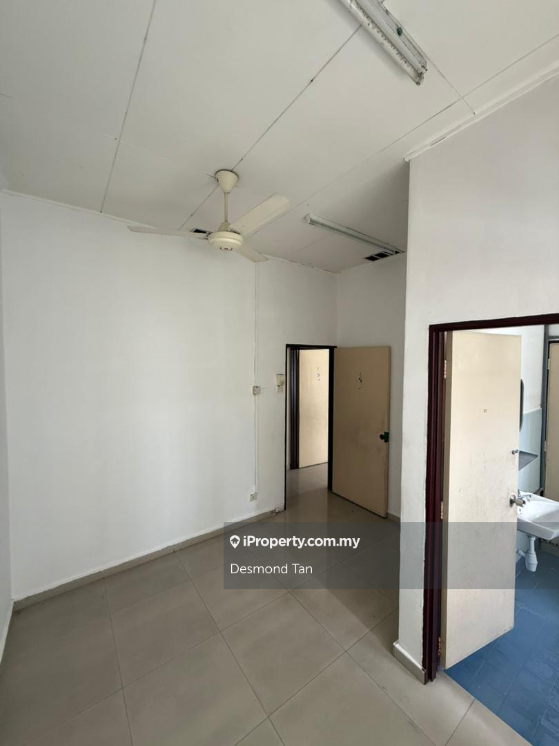 Rumah Berangkai 2 Tingkat untuk Dijual di Taman Sea, Petaling Jaya oleh Desmond Tan - iProperty.com.my