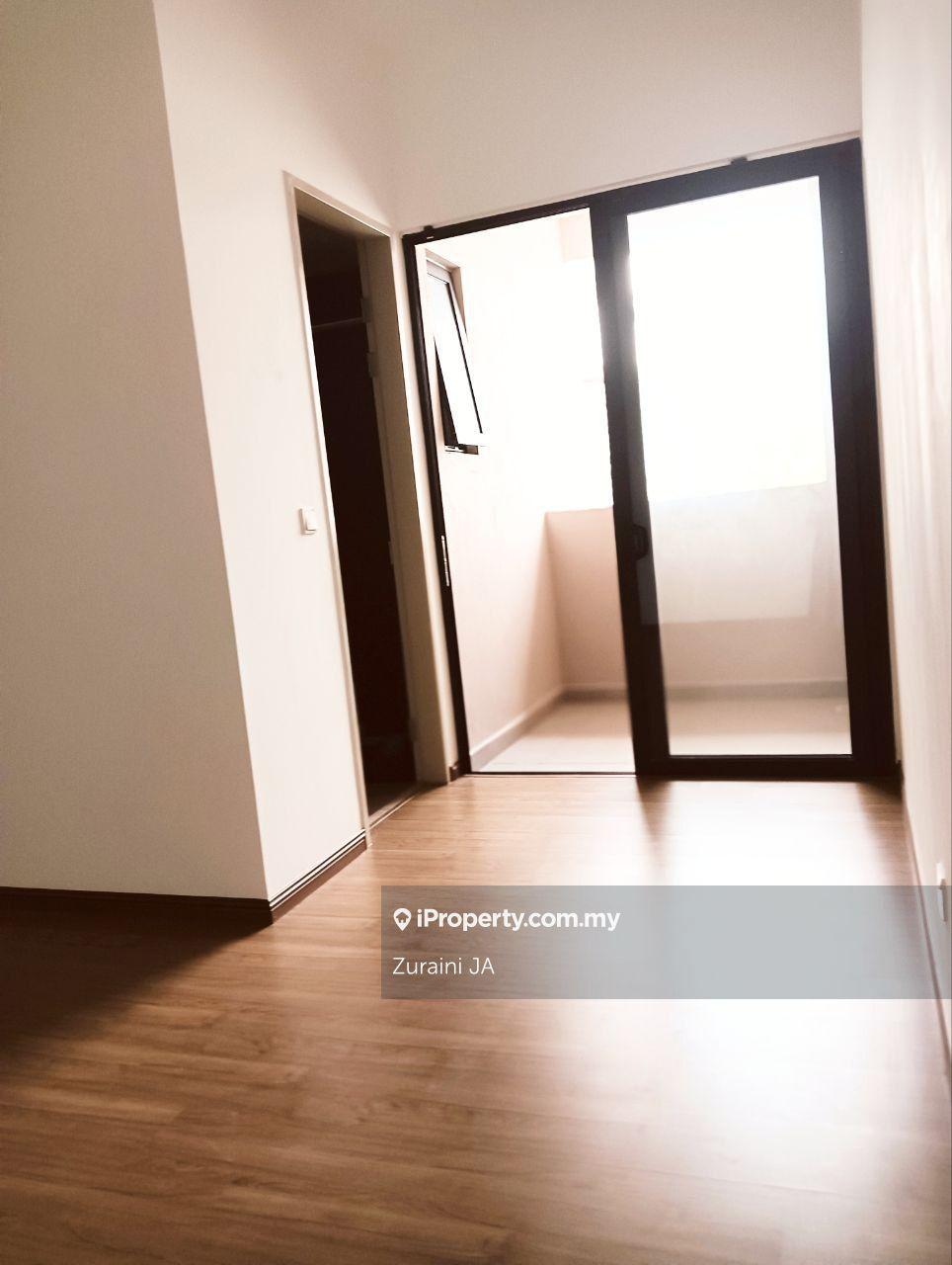 Rumah Berkembar untuk Dijual di Bandar Puteri, Bangi oleh Zuraini JA - iProperty.com.my