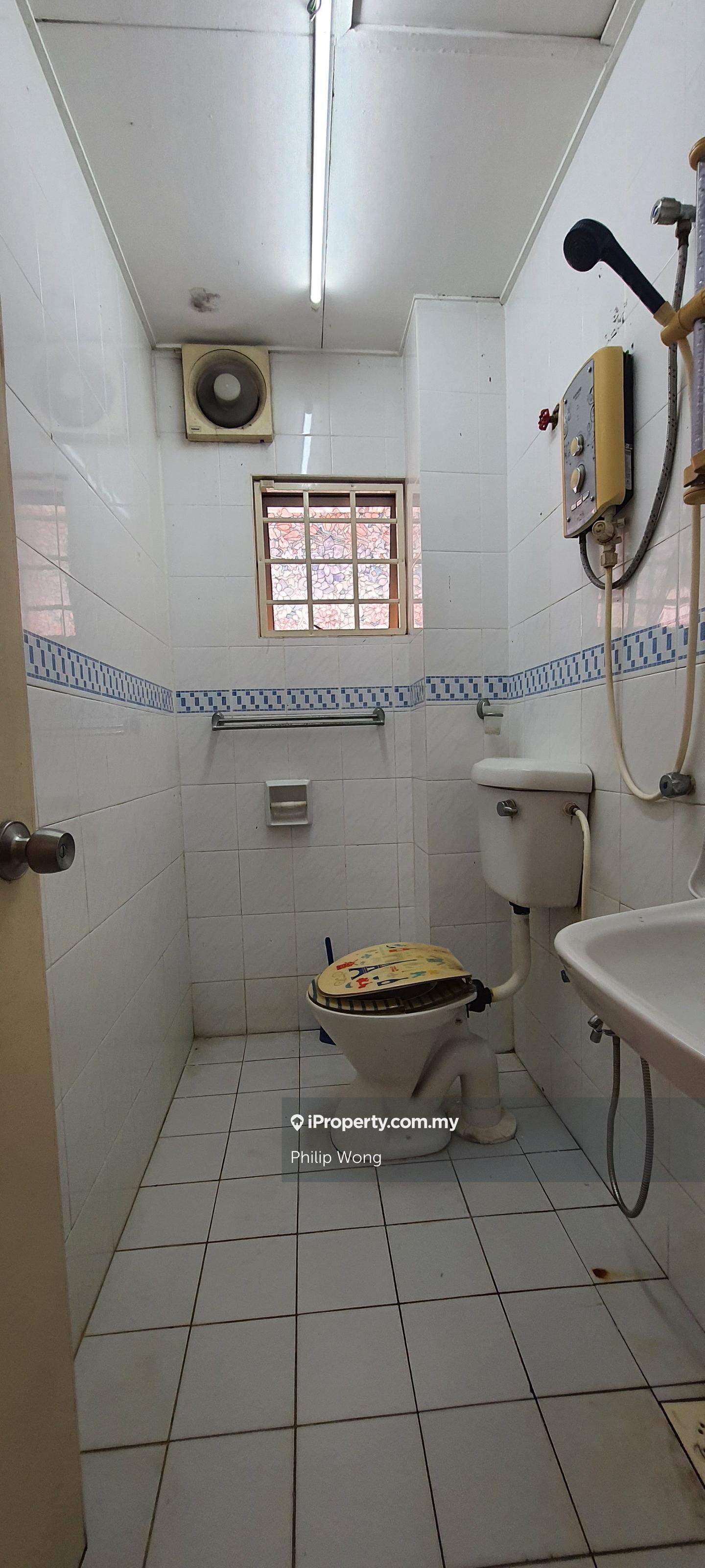 2-storey Terraced House for Sale in Taman Putra Permai, Seri Kembangan by Philip Wong - iProperty.com.my