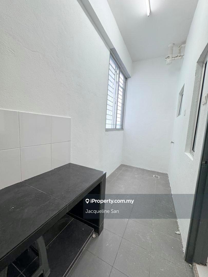 Pangsapuri untuk Dijual di Suria Residence oleh Jacqueline San - iProperty.com.my