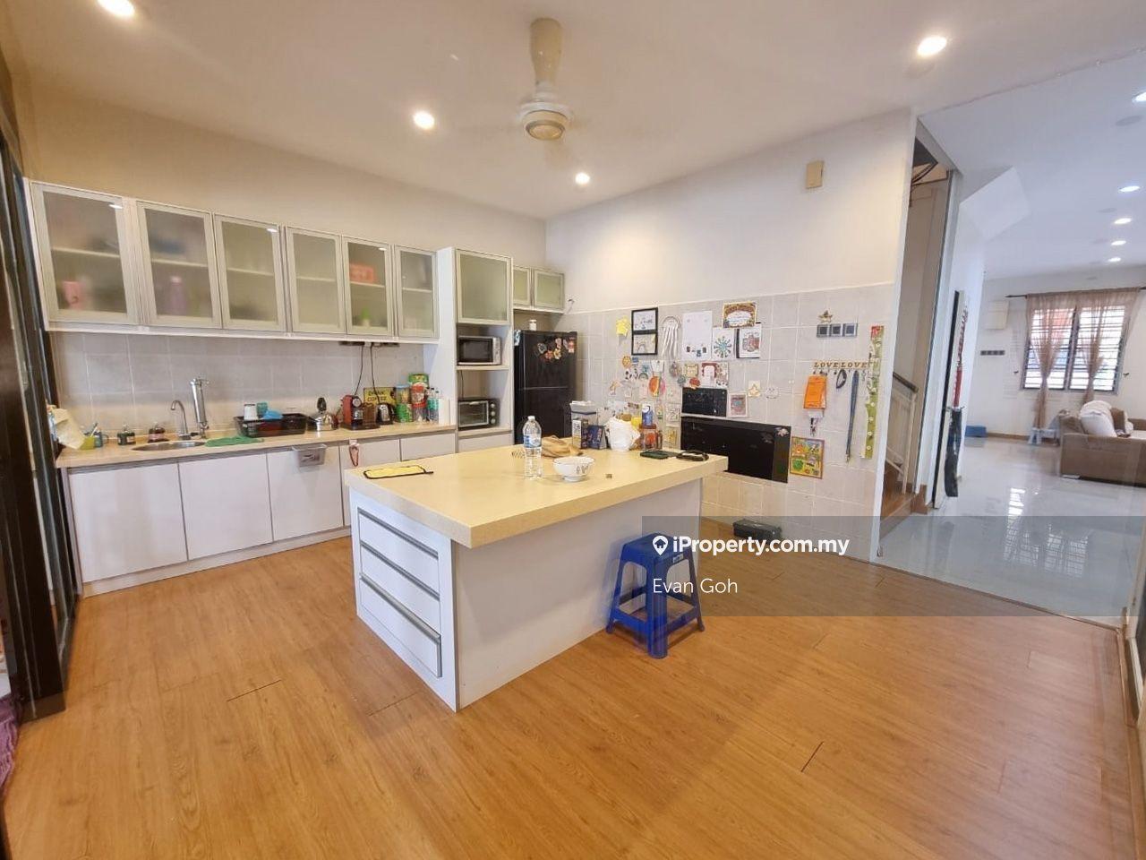 Rumah Berkembar untuk Dijual di Bandar Nusaputra, Puchong oleh Evan Goh - iProperty.com.my