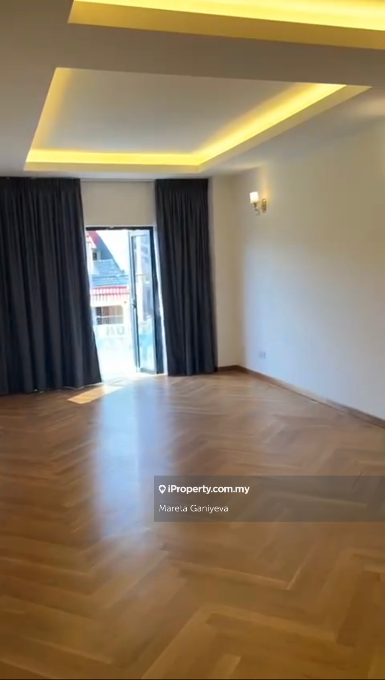 Rumah Berangkai 1 Tingkat untuk Dijual di Bangsar, Bangsar oleh Mareta Ganiyeva - iProperty.com.my