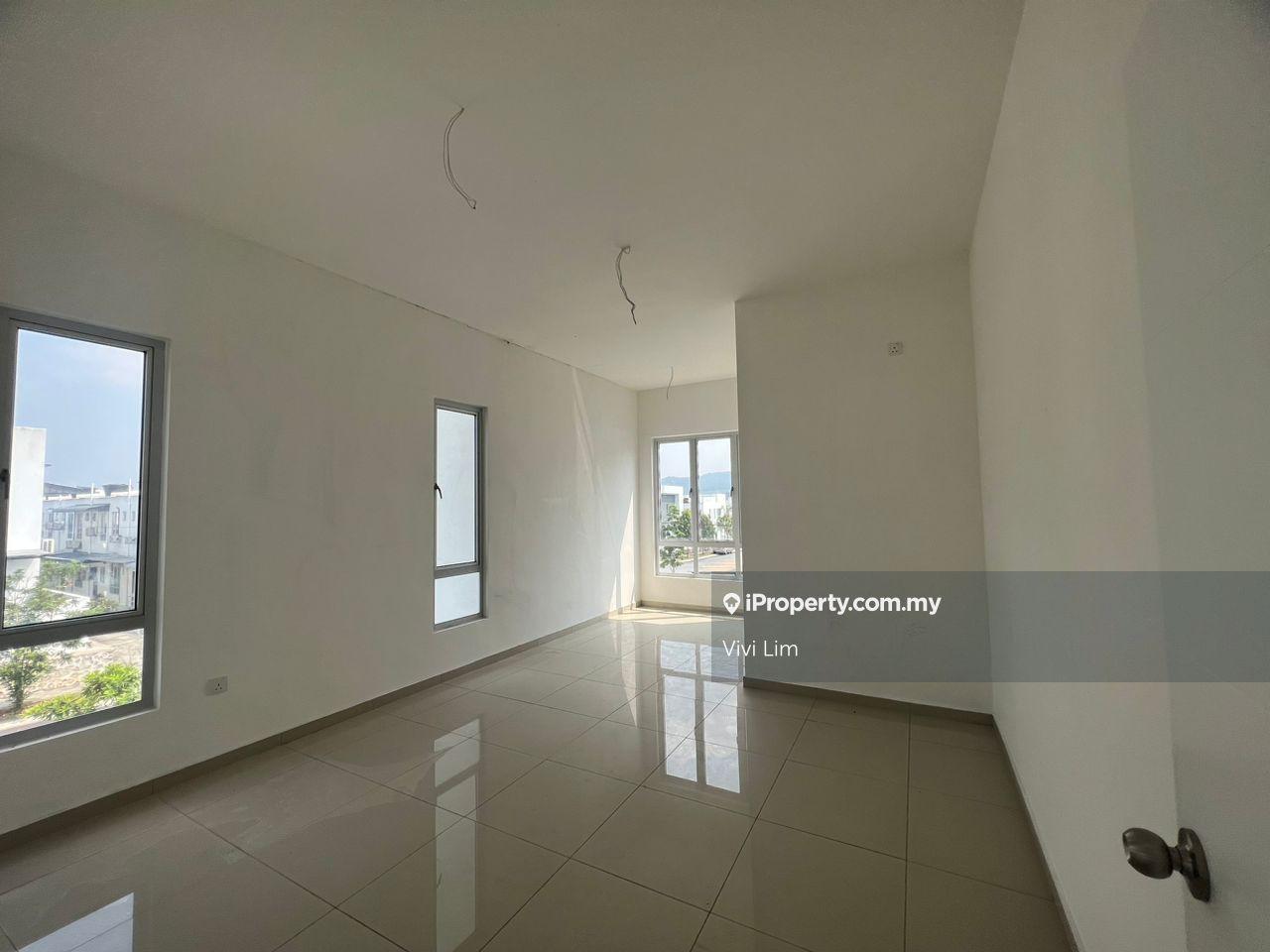 Rumah Berangkai 2 Tingkat untuk Dijual di fupn1, Kluang oleh Vivi Lim - iProperty.com.my