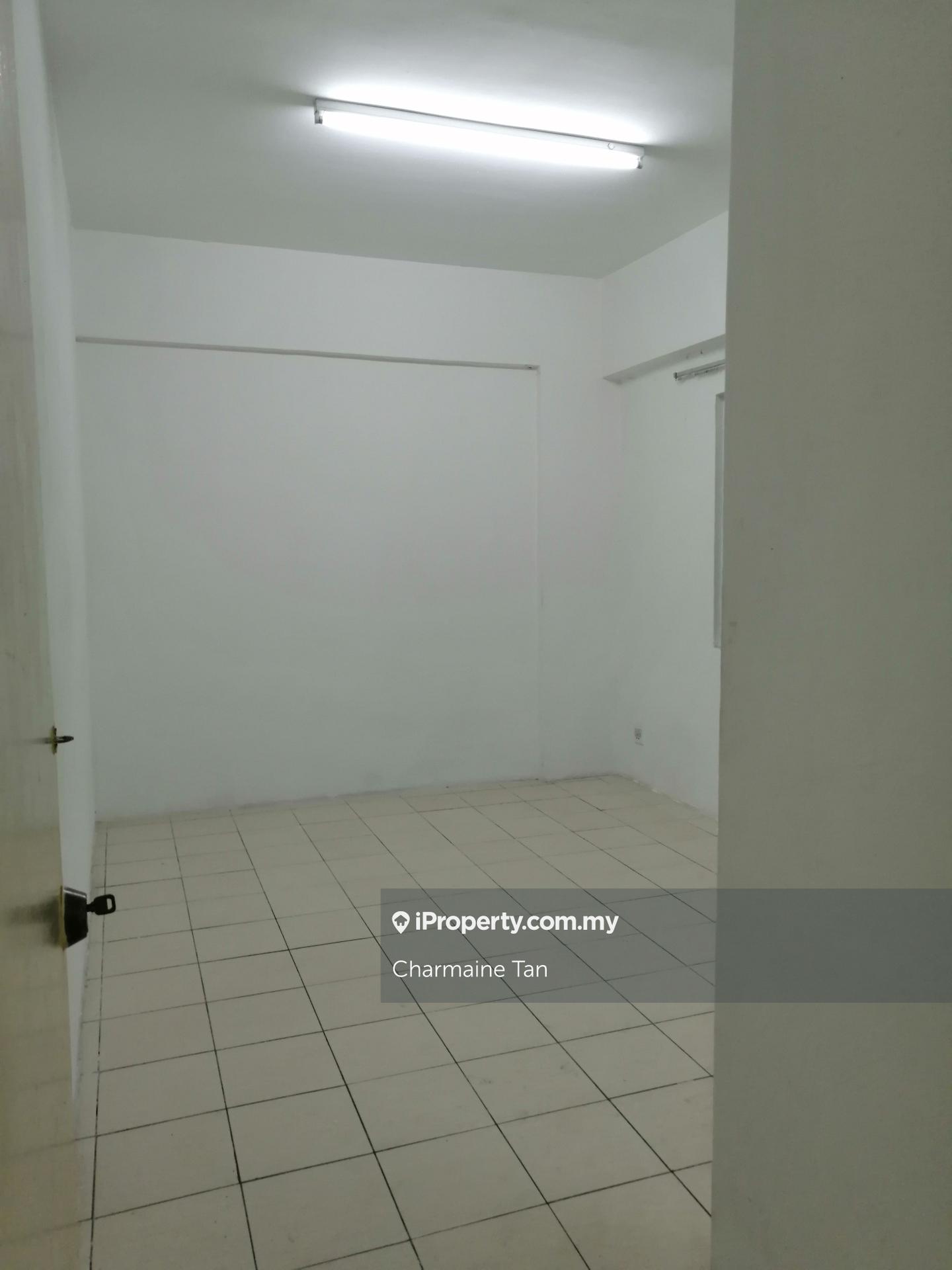Pangsapuri untuk Dijual di Puncak Desa Apartment oleh Charmaine Tan - iProperty.com.my