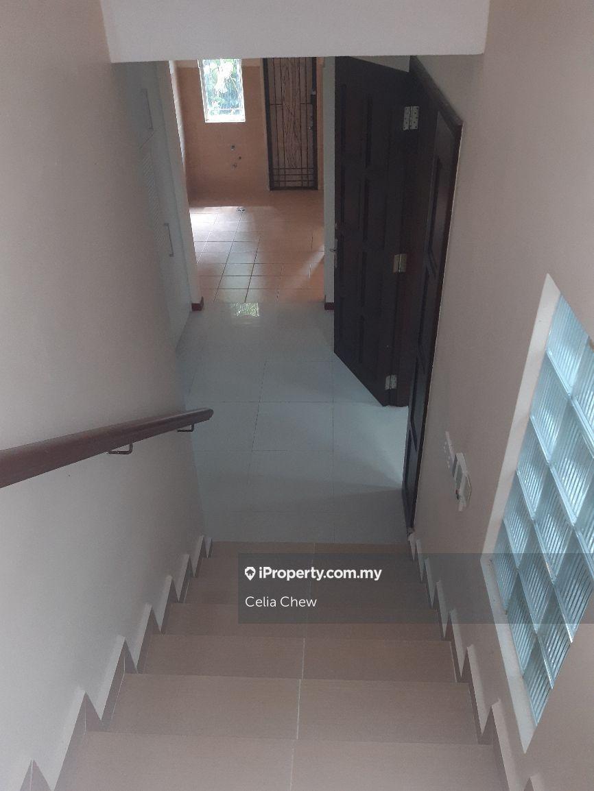 Semi-Detached House for Sale in Kota Damansara, Selangor by Celia Chew - iProperty.com.my