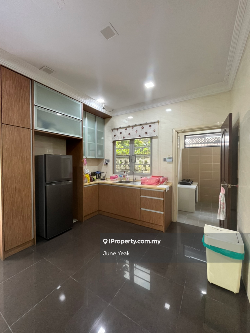 Bungalow House for Sale in Taman Villa Heights, Kajang by June Yeak - iProperty.com.my