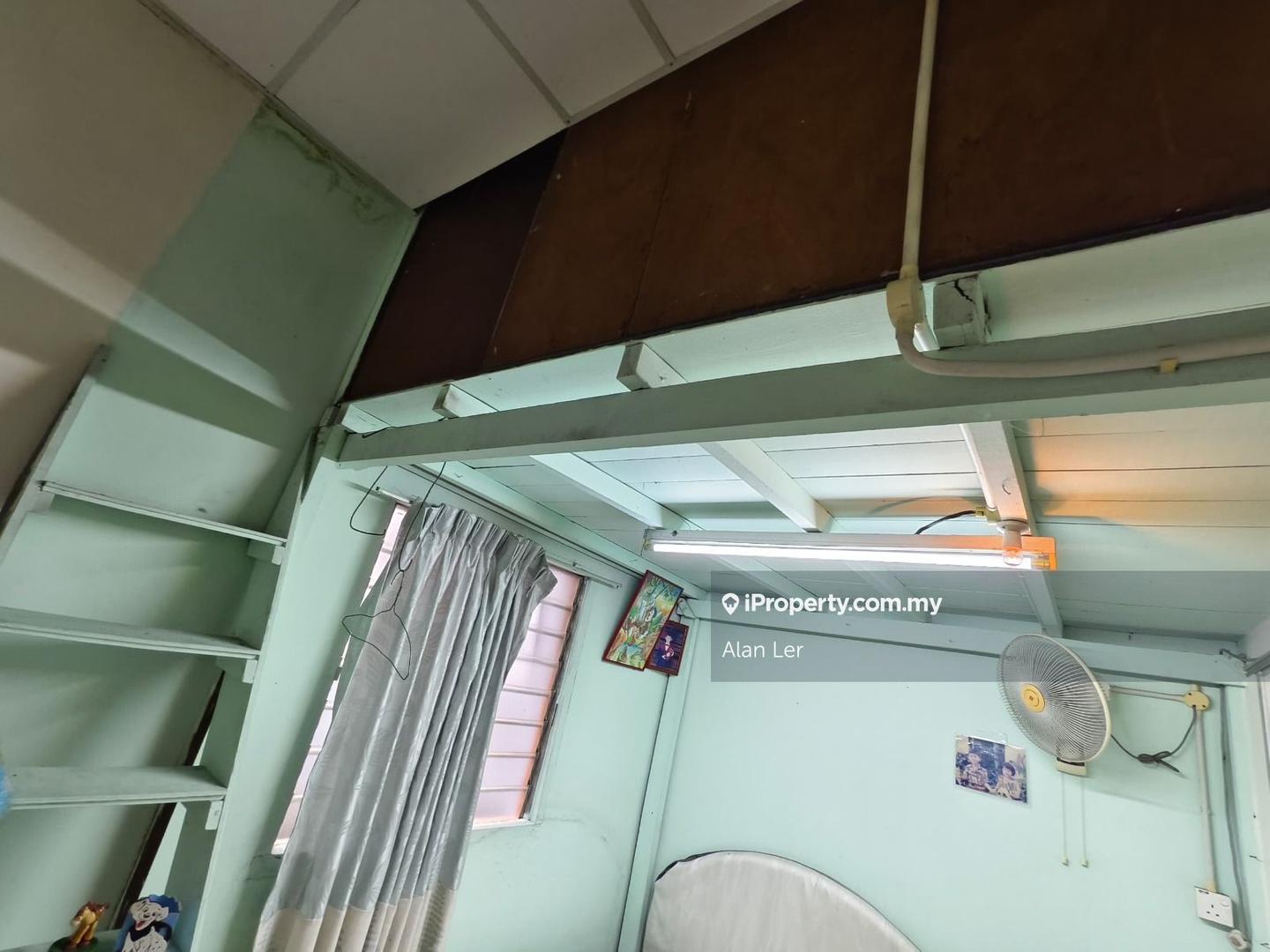 Rumah Berangkai 1 Tingkat untuk Dijual di Kampung Poh Chee Leng, Skudai oleh Alan Ler - iProperty.com.my