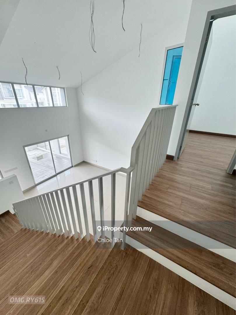 Rumah Berangkai 1.5 Tingkat untuk Dijual di Kota Bayuemas, Klang oleh Chloe Tan - iProperty.com.my