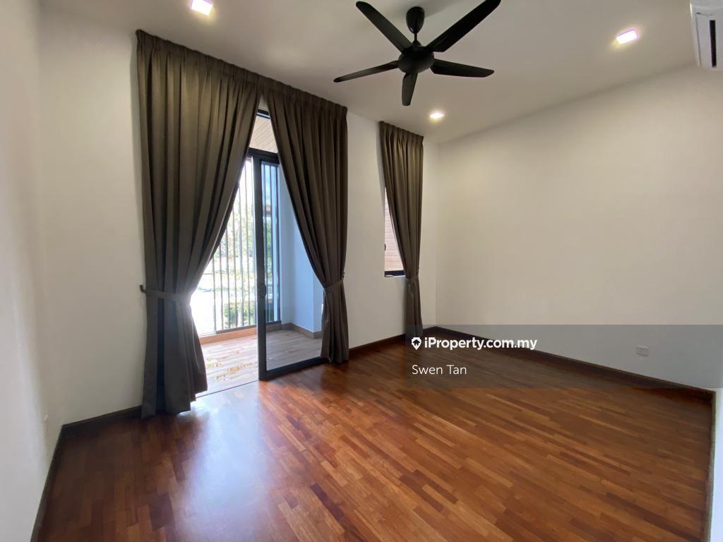 Rumah Berangkai 2 Tingkat untuk Dijual di Telok Panglima Garang, Selangor oleh Swen Tan - iProperty.com.my