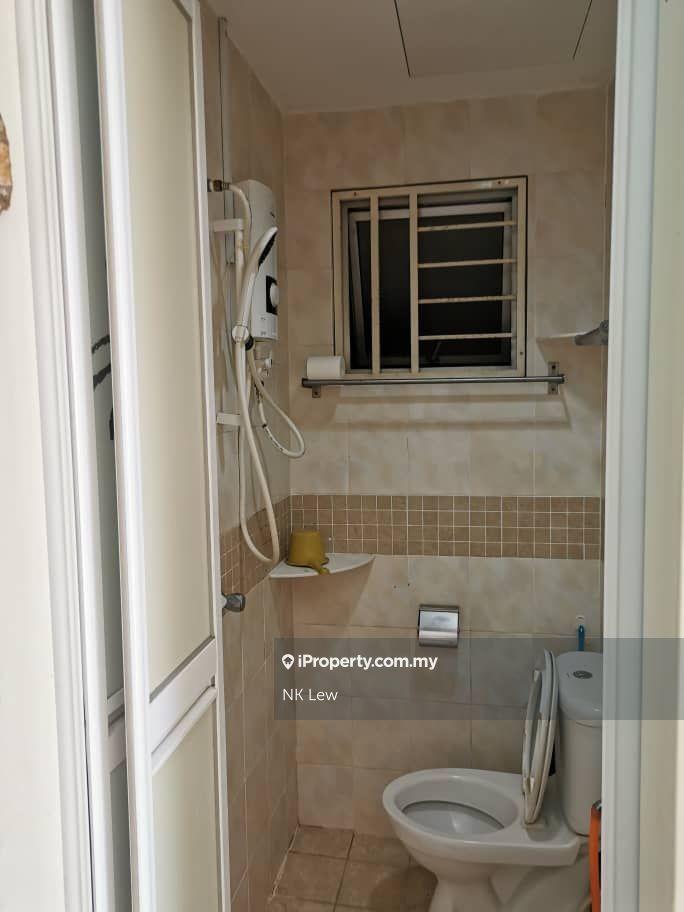 Apartment for Sale in Puteri Bayu Apartment by NK Lew - iProperty.com.my