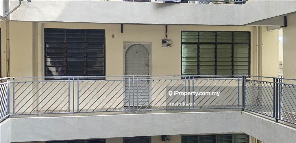 Flat for Rent in Taman Bukit Jambul by Kevin Kwan - iProperty.com.my