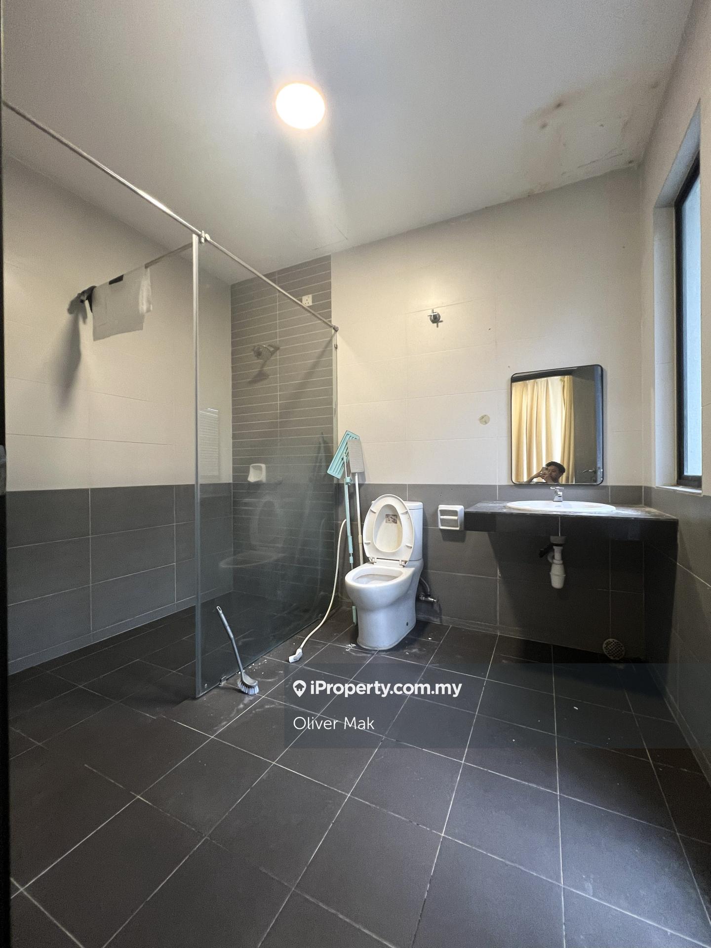 Rumah Berangkai 2.5 Tingkat untuk Disewa di Kinrara Residence, Puchong oleh Oliver Mak - iProperty.com.my