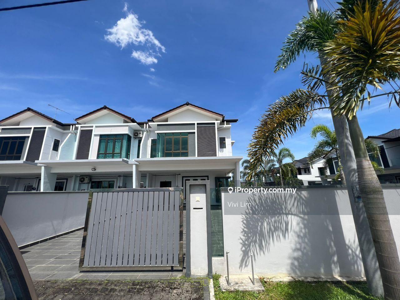 Rumah Berangkai 2 Tingkat untuk Dijual di Taman Tasik Indah, Kluang oleh Vivi Lim - iProperty.com.my