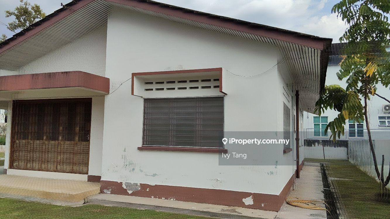 Banglo untuk Dijual di Taman golf, Ipoh perak, Ipoh oleh Ivy Tang - iProperty.com.my