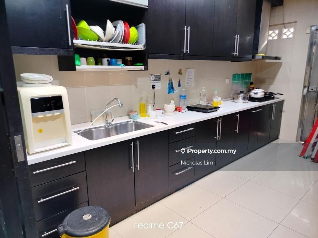 Rumah Berangkai 3 Tingkat untuk Dijual di Relau, Bukit Jambul oleh Nickolas Lim - iProperty.com.my