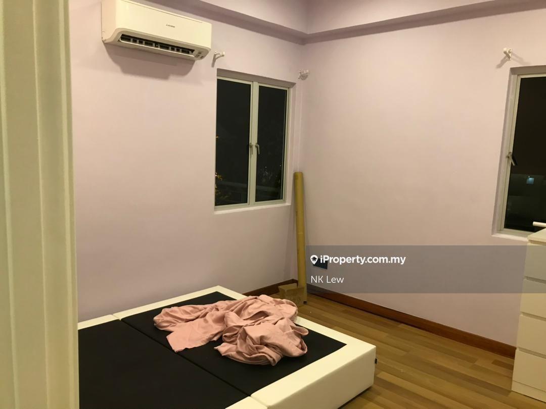 Condominium for Sale in Bayan Villa, Seri Kembangan by NK Lew - iProperty.com.my