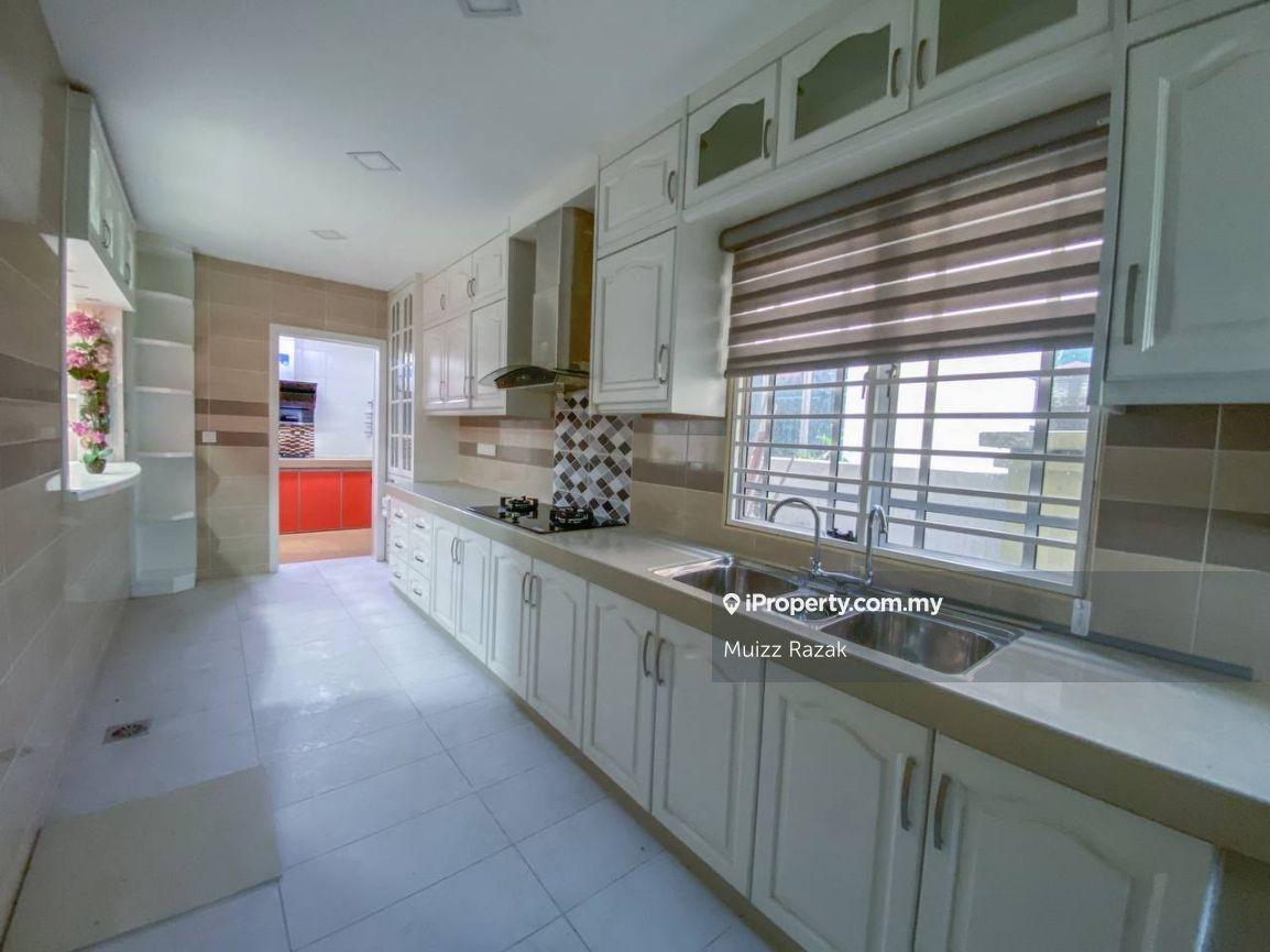 Bungalow House for Sale in Aman Perdana, Klang by Muizz Razak - iProperty.com.my