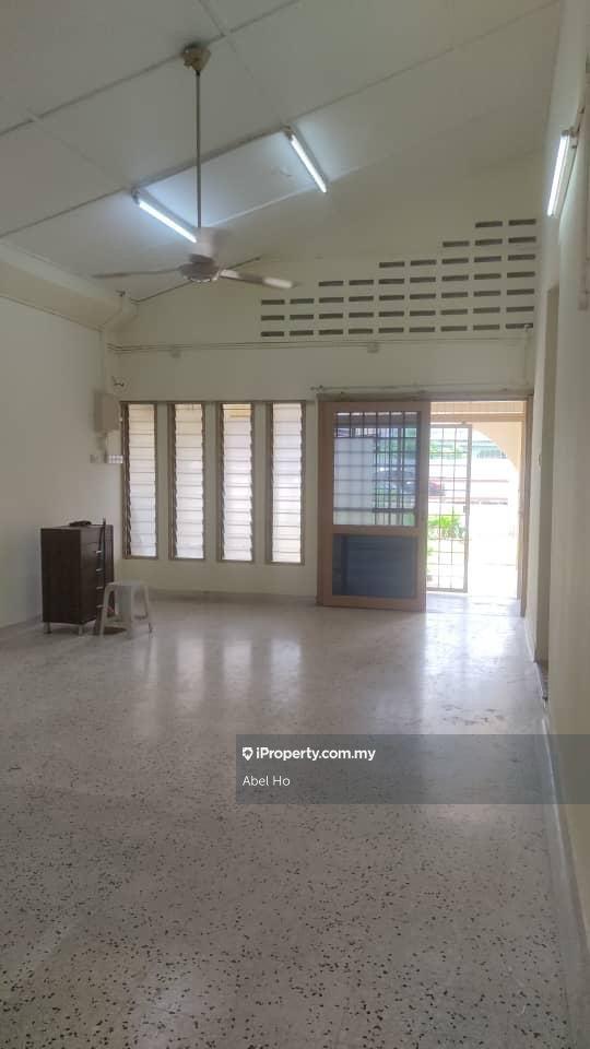 Semi-Detached House for Rent in Taman Jinma, Bukit Serdang., Seri Kembangan by Abel Ho - iProperty.com.my