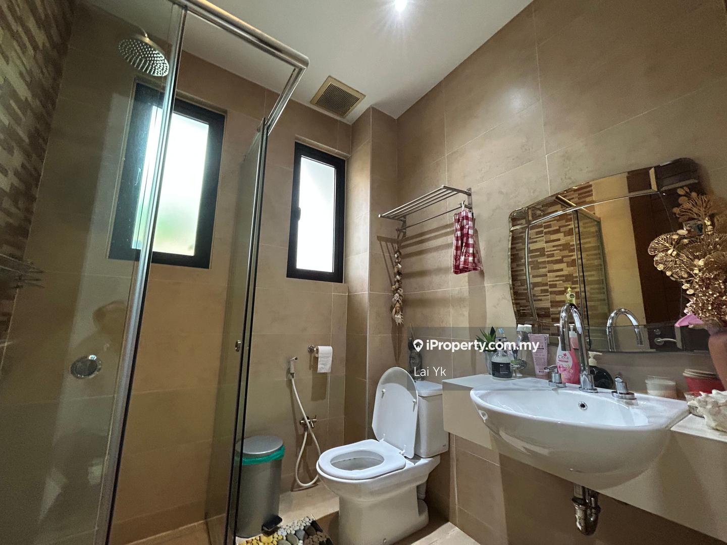 Bungalow House for Sale in Temasya Glenmarie, Glenmarie by Lai Yk - iProperty.com.my