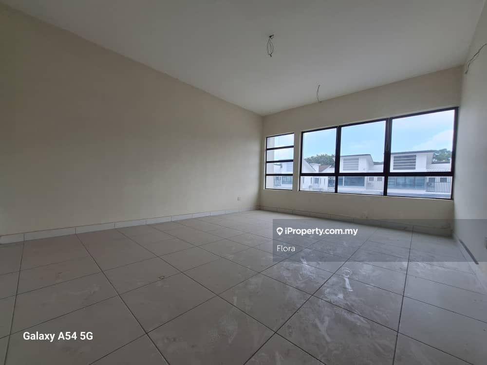 2-storey Terraced House for Sale in Lakeside Residences, Puchong by Flora - iProperty.com.my