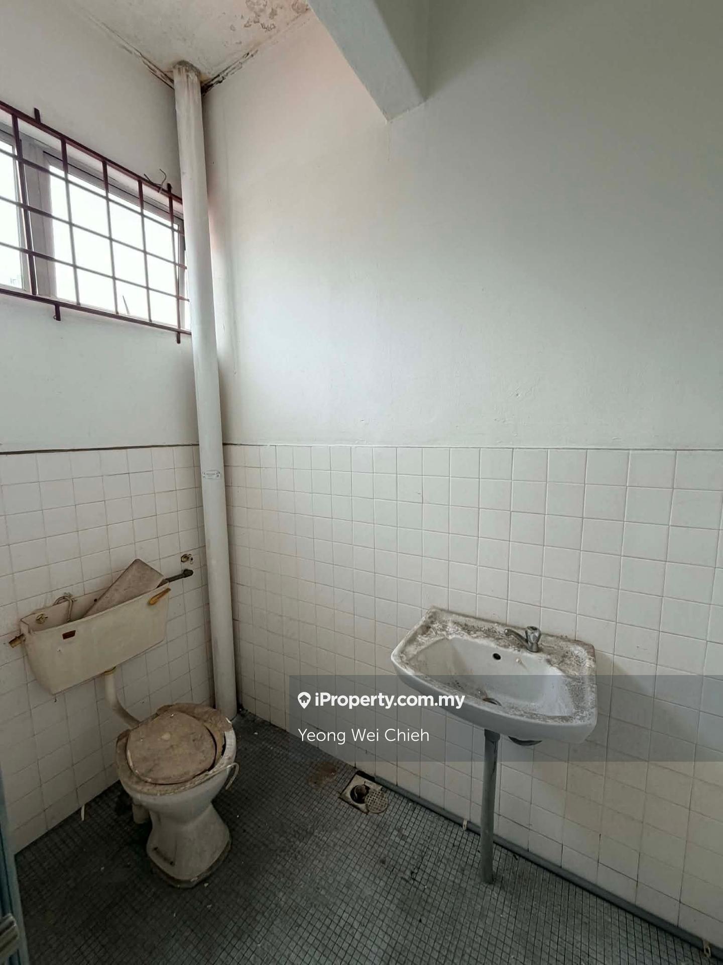 Rumah Berangkai 2 Tingkat untuk Dijual di Taman Malim Jaya, Melaka City oleh Yeong Wei Chieh - iProperty.com.my