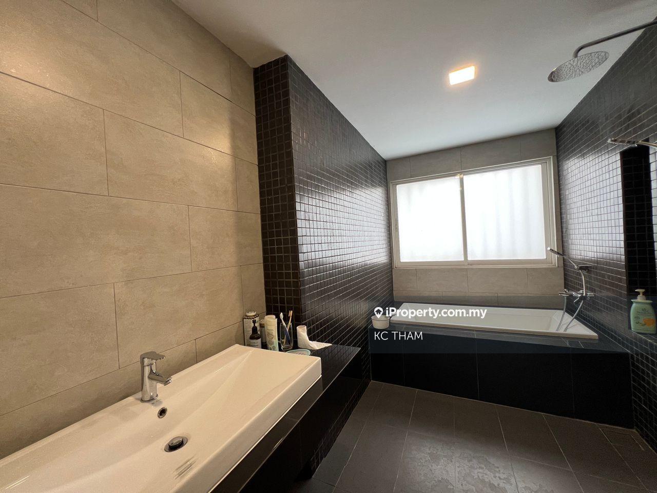 Rumah Berangkai 3 Tingkat untuk Dijual di Camelia @ Tamansari Rawang, Rawang oleh KC THAM - iProperty.com.my