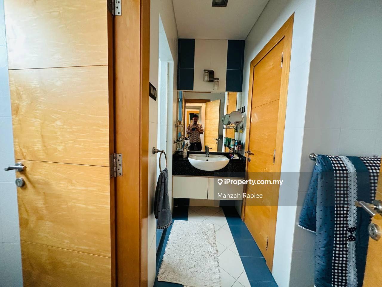 Banglo untuk Dijual di Perdana Lakeview East, Cyberjaya oleh Mahzah Rapiee - iProperty.com.my