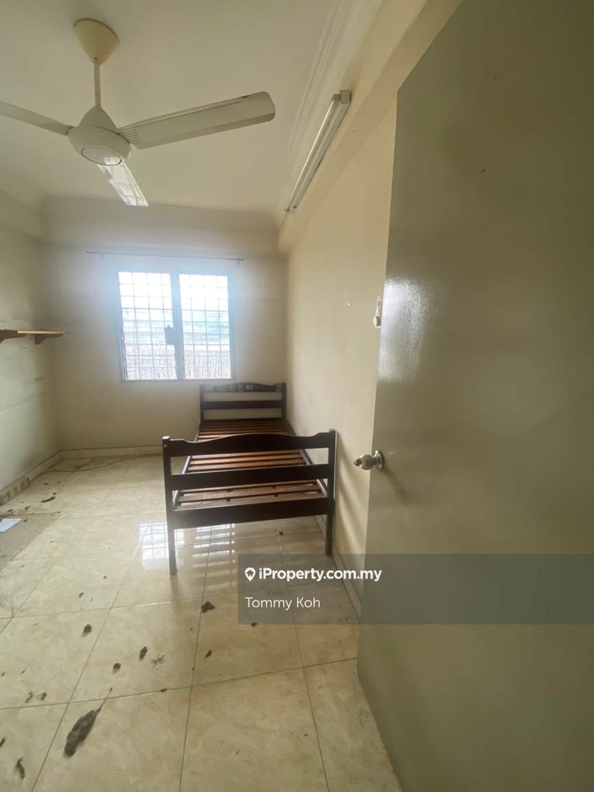 Rumah Pangsa untuk Dijual di Pangsapuri Sri Meranti oleh Tommy Koh - iProperty.com.my