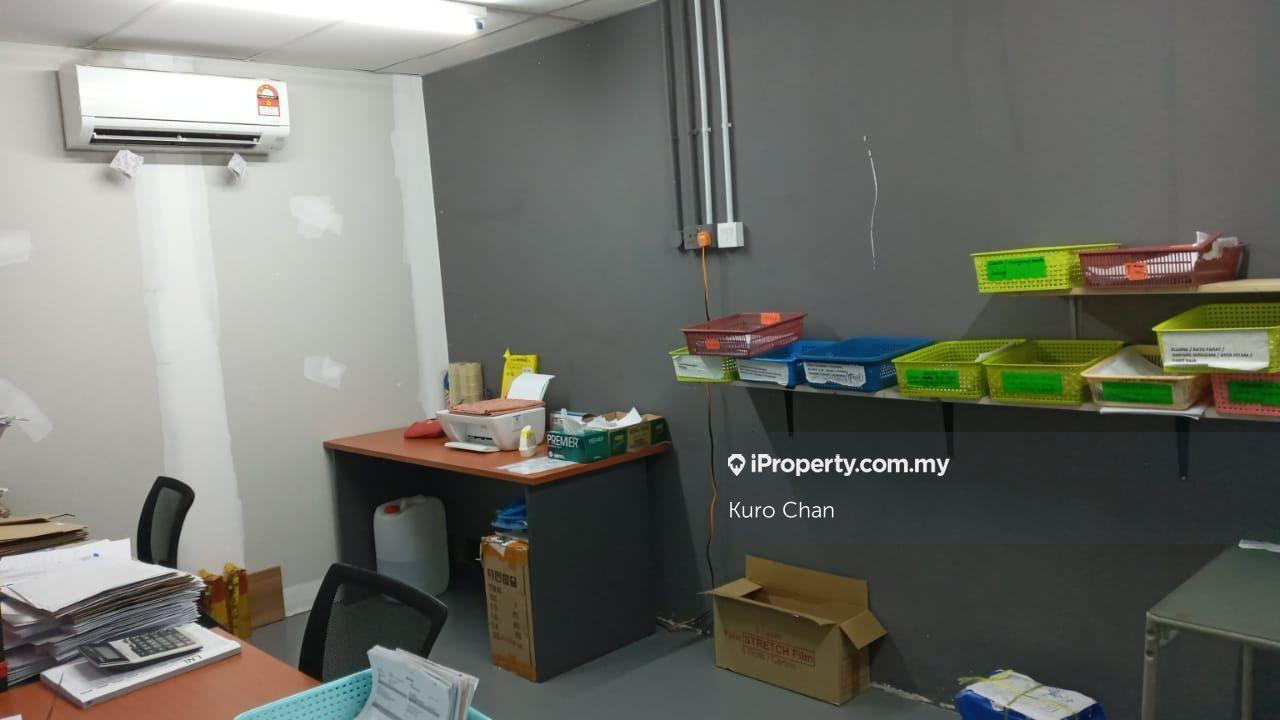 Kilang Teres untuk Dijual di Bukit Puchong, Puchong oleh Kuro Chan - iProperty.com.my