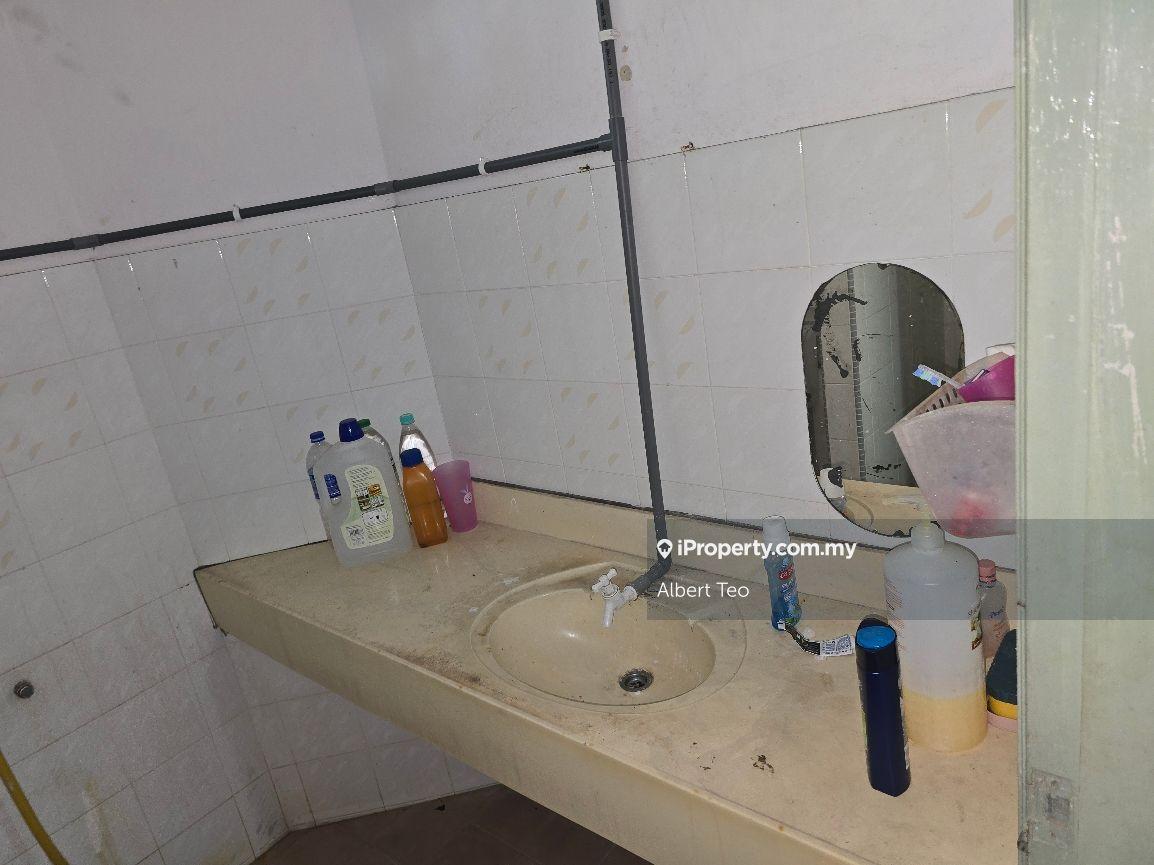 Rumah Berangkai 2 Tingkat untuk Dijual di Taman Flora, Batu Pahat oleh Albert Teo - iProperty.com.my