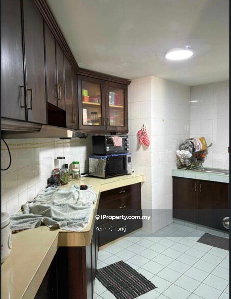 Condominium for Sale in Pantai Panorama Condominiums by Yenn Chong - iProperty.com.my