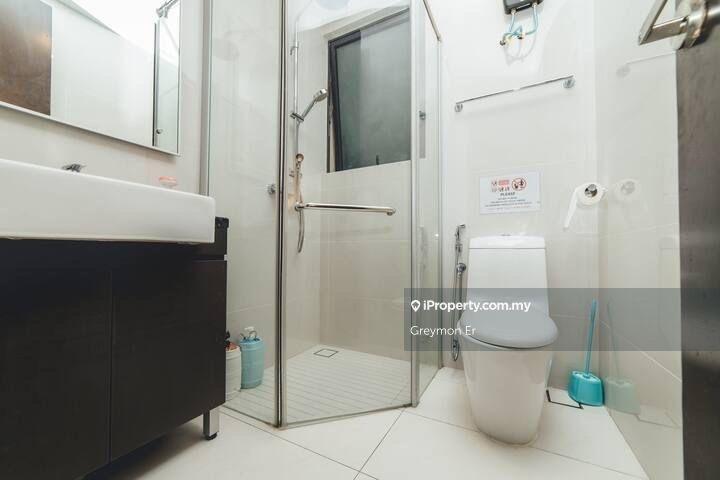 Condominium for Rent in Bay Point @ Country Garden Danga Bay by Greymon Er - iProperty.com.my